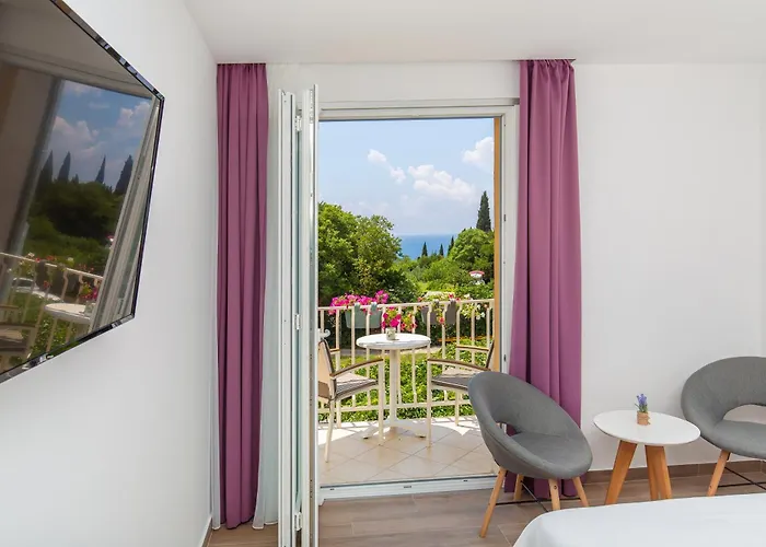 Flamingo Bed and breakfast Mlini